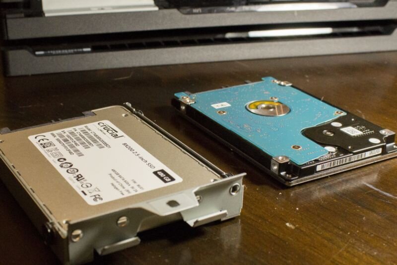 Ổ cứng hiện nay có 2 loại chính: HDD và SSD