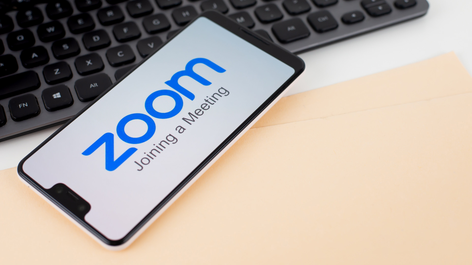 Zoom là ứng dụng họp trực tuyến được tải nhiều nhất năm 2020